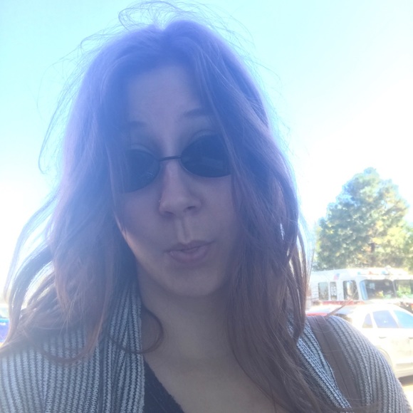 Meet your Posher, Kayleigh - Picture 1 of 1
